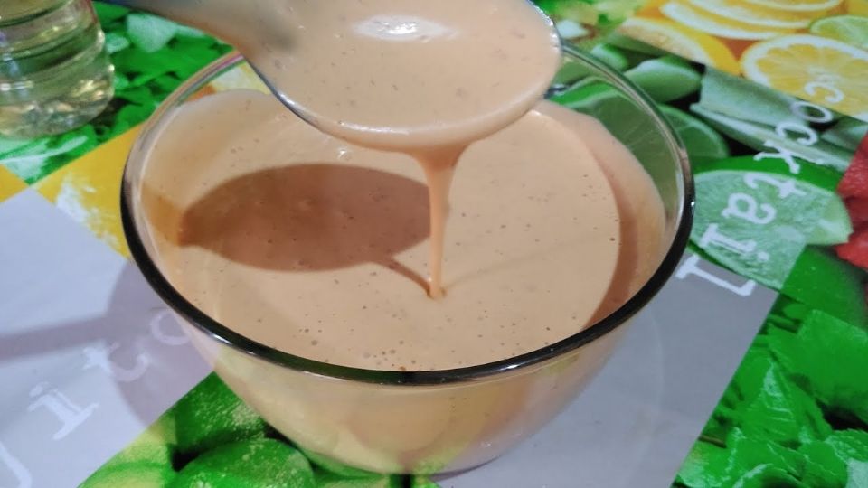 La salsa chimichurri leonesa puede preparse desde casa o bien disfrutarla en comercios que tienen su propia receta y sazón.