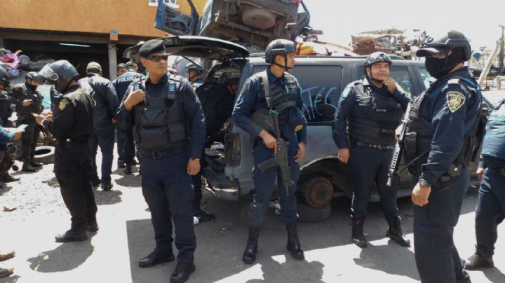 Rescatan a gallos, gallinas y cabrito de ser usados para santería en Iztapalapa