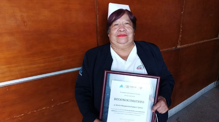 La mayor satisfacción es cuando los pacientes me abrazan: Margarita, cumple 45 años de enfermera