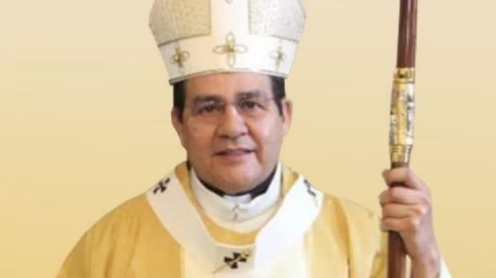 Atacan con cuchillo a arzobispo de Durango, tras acabar la misa