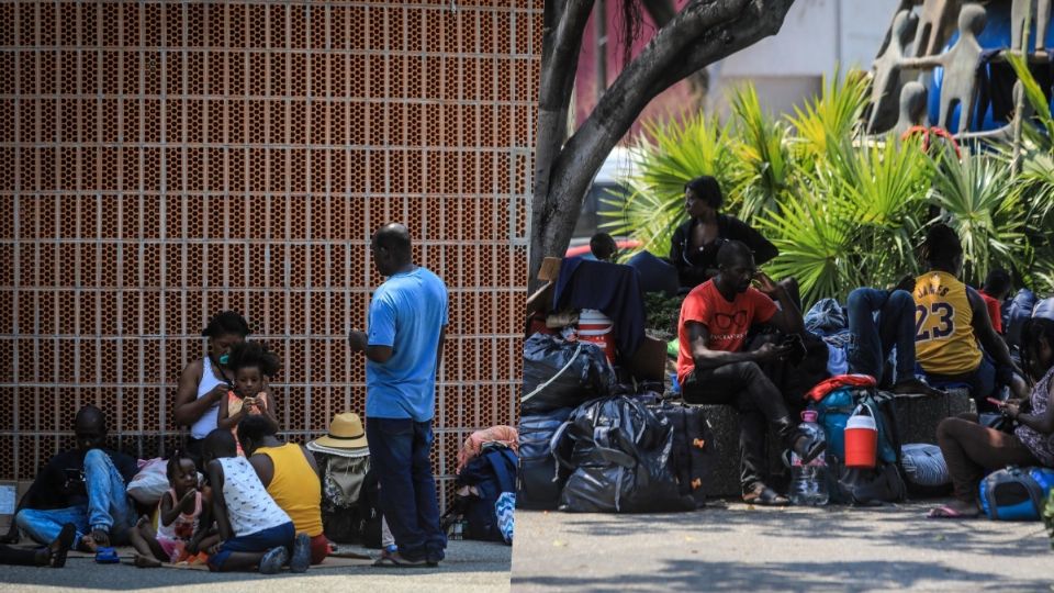 Bajo el sol y con sus pertenencias en bolsas negras más de 150 migrantes esperan obtener un permiso en México