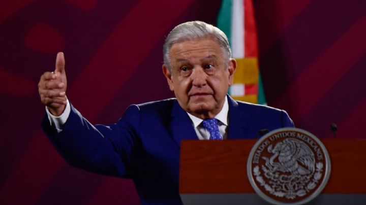 Youtube baja cuenta donde AMLO transmite mañaneras; horas después la reactiva