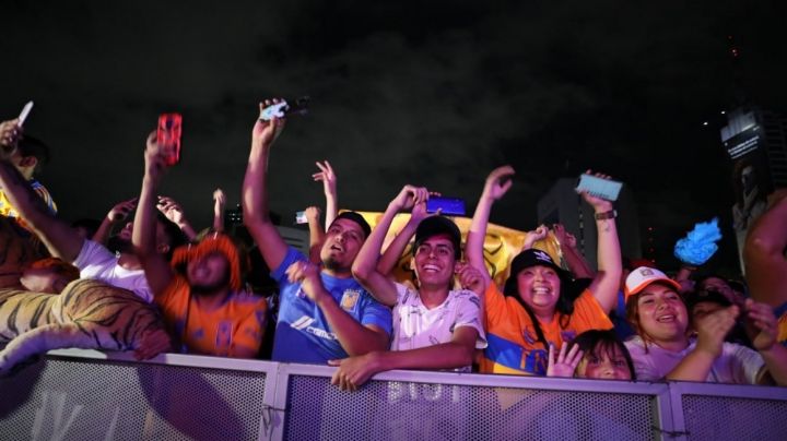 FOTOS | Monterrey no durmió: celebran miles de fanáticos campeonato felino