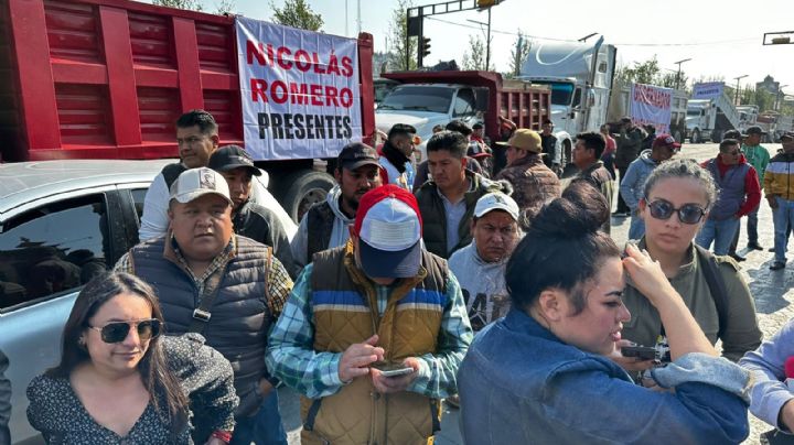 Transportistas cierran centro de Toluca; exigen no monopolización de sindicatos