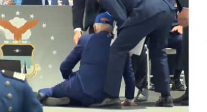 Joe Biden, al suelo: El presidente de EU se cae en ceremonia de fuerza aérea