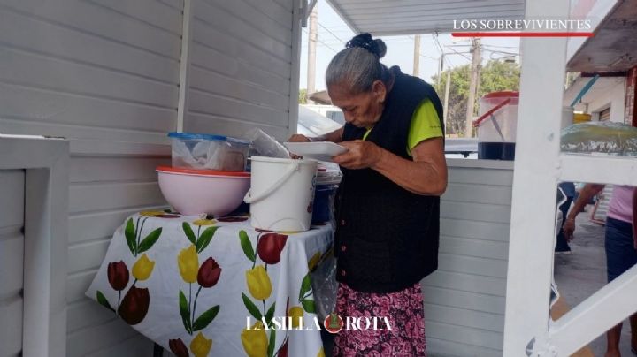 Con 76 años, Bernarda vende tacos en Veracruz para sobrevivir