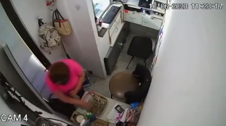 VIDEO: En su segundo día de trabajo, mujer roba 750 mil pesos