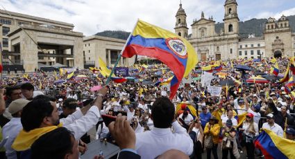 Protestas masivas en Colombia; descontento crece ante reformas de Gustavo Petro