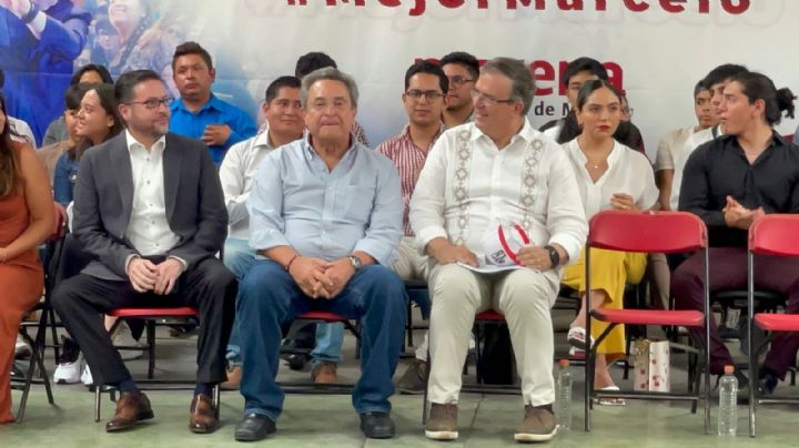 Marcelo Ebrard llega a Ecatepec acompañado de Pío López Obrador
