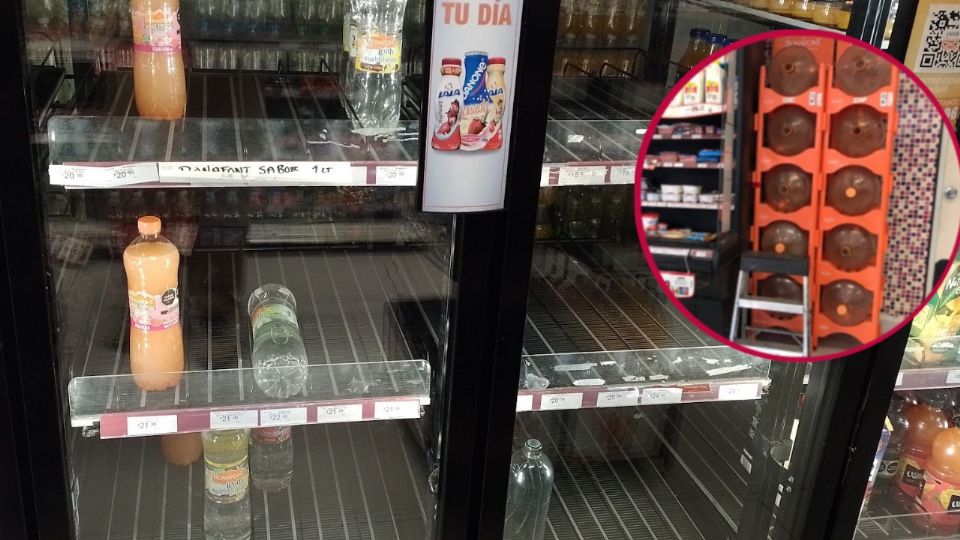 Los refrigeradores están prácticamente vacíos, igual que los exhibidores de garrafones de agua potable.