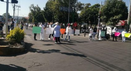 Bloqueo de personal médico de hospitales de Salud desquicia la CDMX