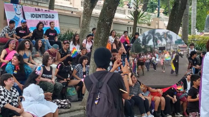 Visibilidad a personas trans y mujeres lesbianas: marcha LGBTQ en Xalapa