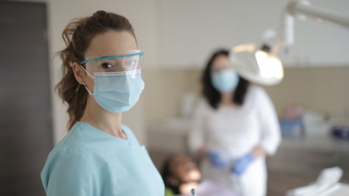 En IMSS-Bienestar, derechos laborales y seguridad social de fantasía