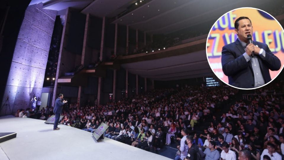 El gobernador de Guanajuato, Diego Sinhue Rodríguez Vallejo dijo a los jóvenes que no hay mejores herramientas que la educación, capacitación y conocimiento.