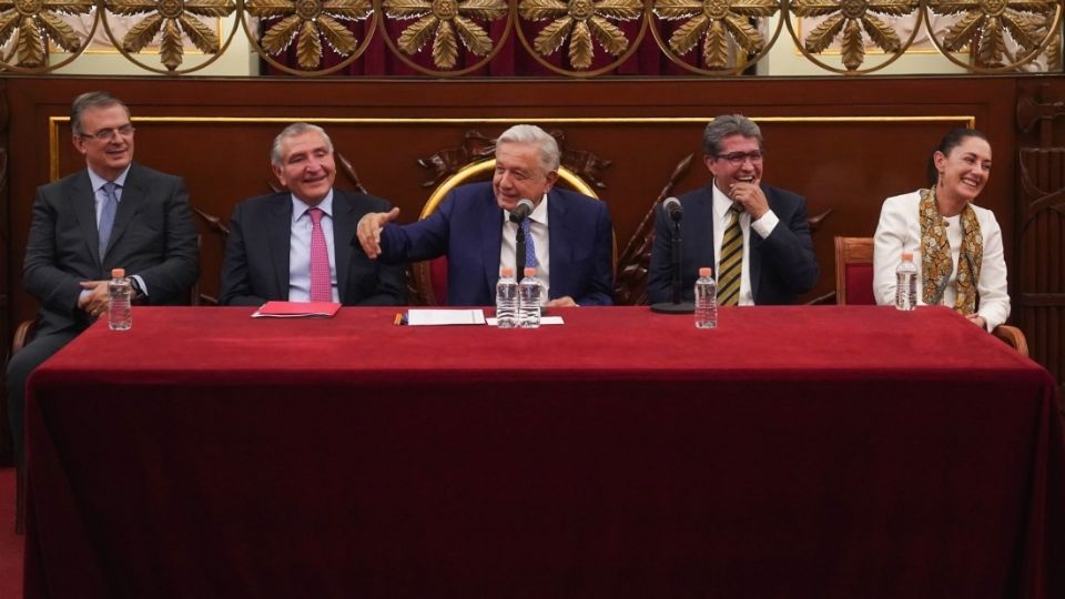 El presidente Andrés Manuel López Obrador señaló que por el manejo de la publicidad se impusieron gobiernos que le hicieron mucho daño al país en el pasado
