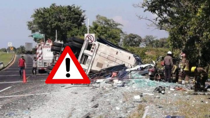 Muere familia entera tras choque con tráiler en Agua Dulce, Veracruz