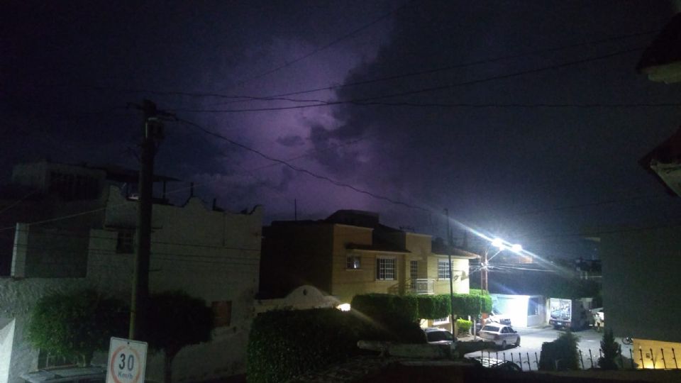 La noche de este domingo 10 de julio se registró tormenta eléctrica en León, aunque sin precipitaciones.