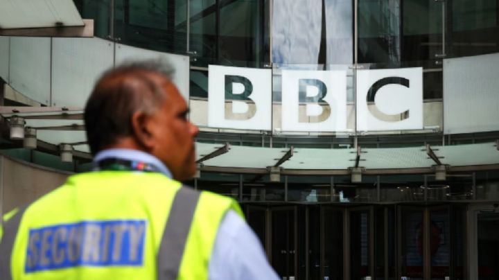 Policía pide frenar investigación BBC sobre escándalo sexual; un presentador de la cadena esta involucrado