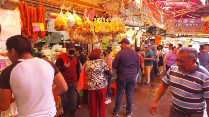 Comerciantes y amas de casa denuncian abusos y sobreprecios en Central de Abasto de Ecatepec