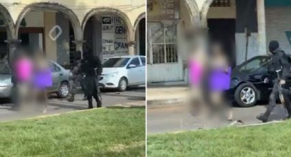 VIDEO | Sicarios del CJNG exhiben y golpean con varas a 2 ladrones, en Jalisco