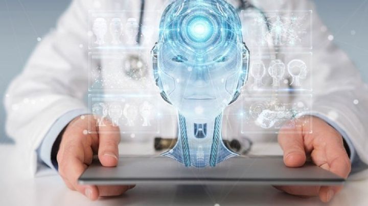 ¿Te tratarías con IA? Chatbot inteligente de Google aprueba examen para ser médico