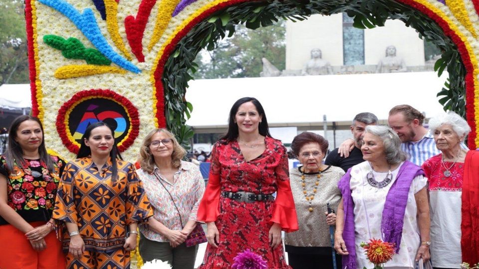 Lía Limón refrendó su convicción de preservar las tradiciones, ya que, es una forma de promover la convivencia sana de la sociedad.