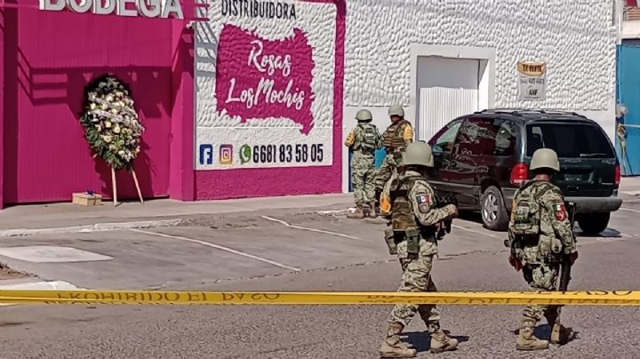 Sinaloa: Dejan corona fúnebre y caja de regalo con restos humanos en florería