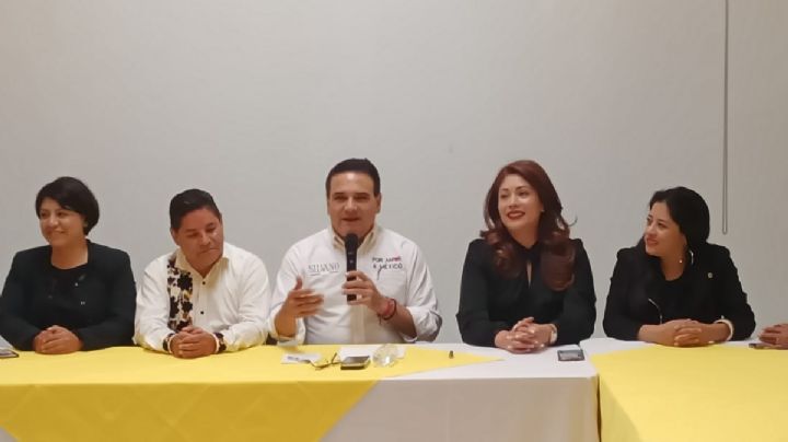 PRD y PRI “se perdieron el asco” por el bien de los mexicanos: Silvano Aureoles