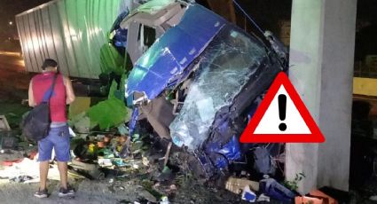 Cierran autopista Veracruz-La Antigua tras choque de tráiler contra puente peatonal