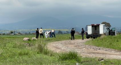 Hallan muerto en Edomex; sólo le dejaron una chamarra azul