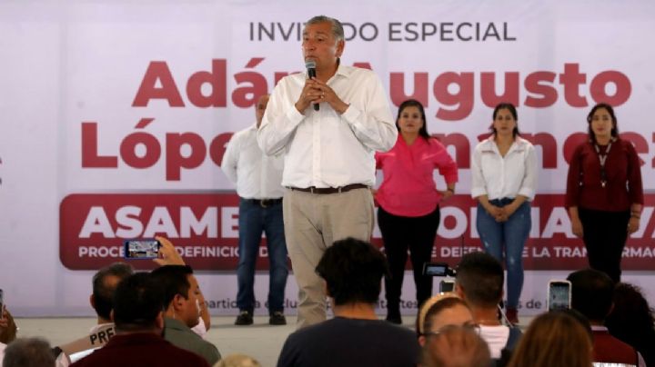 Los caciques para afuera, afirma Adán Augusto, y repunta en las encuestas