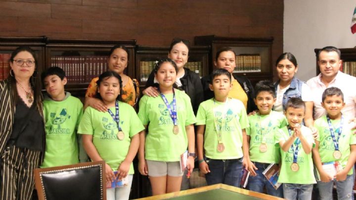 Campeones en cálculo matemático recaudan fondos para competencia en Malasia