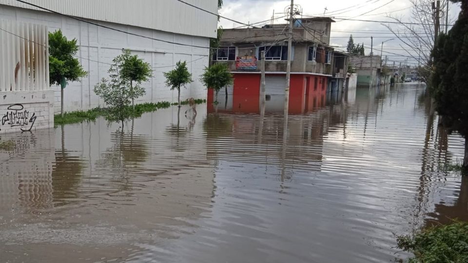 Vecinos de Culturas de México en Chalco sigue inundados: denuncian falta de apoyo de las autoridades