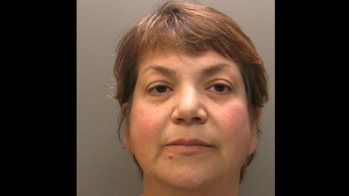 Mujer se hizo pasar por psiquiatra por 20 años y cobró más de 1 millón de dólares