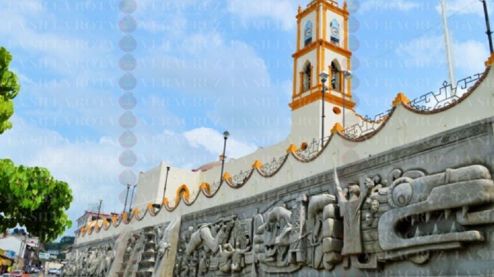 Confirman restauración de murales históricos de Teodoro Cano en Papantla