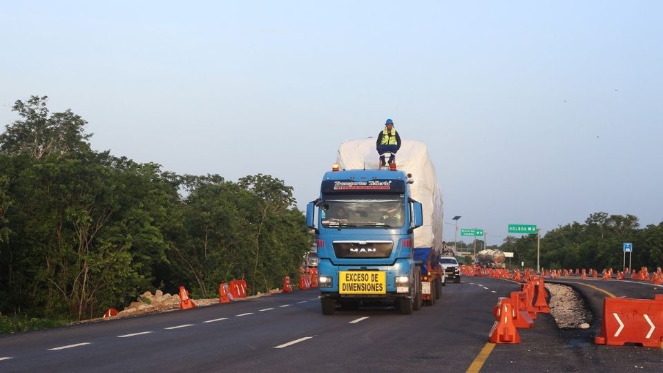 Traslado de los vagones del Tren Maya a Quintana Roo