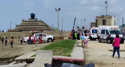 Rescatan a tabasqueños de ahogarse en playas de Coatzacoalcos, Veracruz