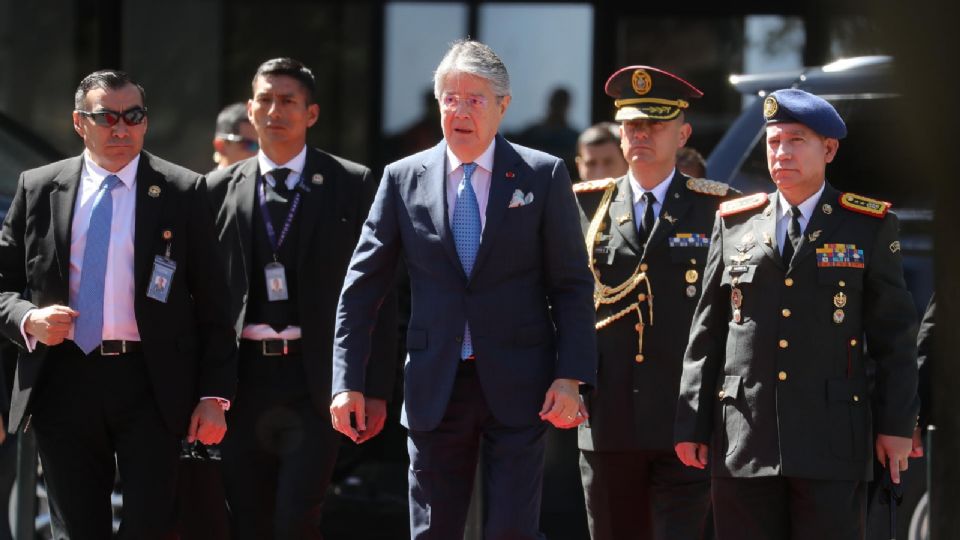 El presidente de Ecuador, Guillermo Lasso, al conmemorar la independencia del país sudamericano, en medio de la crisis por el asesinato de candidato presidencial