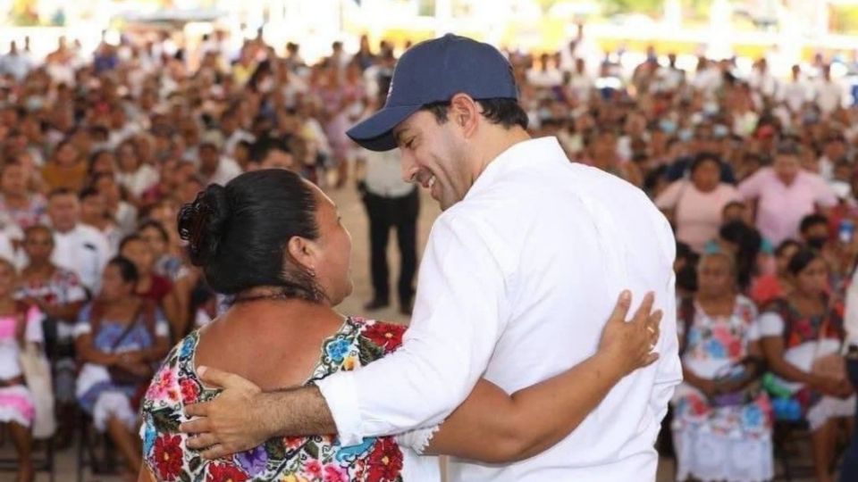 El Coneval reportó que en la administración del gobernador Mauricio Vila Dosal se logró sacar a más de 236 mil yucatecos de la pobreza; Yucatán crece en todos los sectores y segmentos, pero lo más importante es que lo hace de abajo hacia arriba