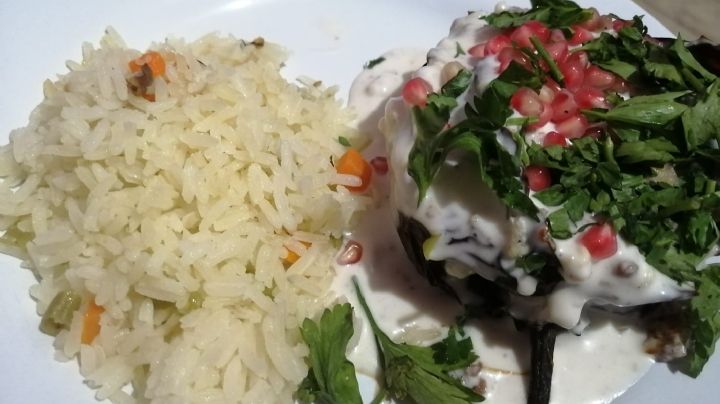 Come local: ¿Dónde venden los mejores chiles en nogada en León?