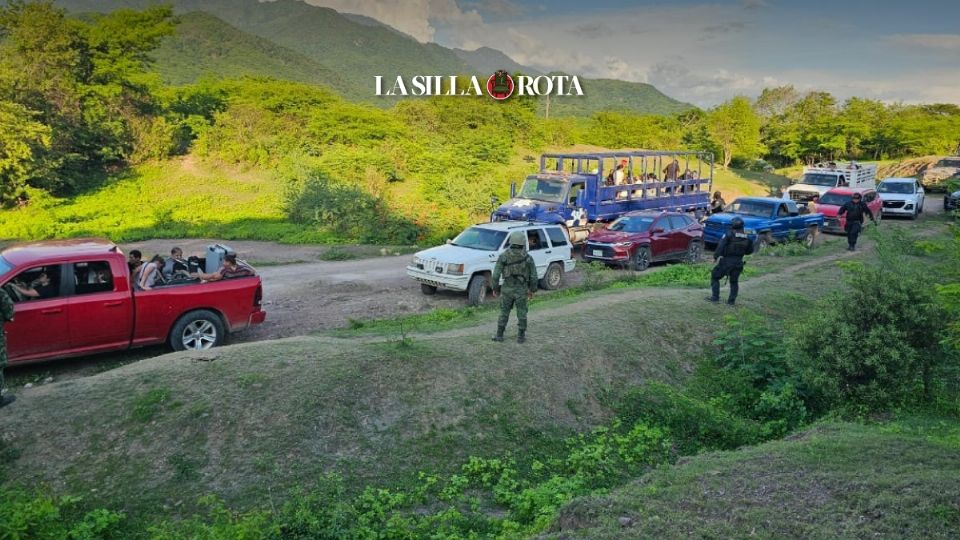 Los enfrentamientos entre dos facciones internas del Cartel Beltrán Leyva, lideradas por Fausto 'El Chapo' Isidro Meza y Mario 'Calabazas' Alberto Lugo Lara, habían convertido el tranquilo pueblo en un campo de batalla