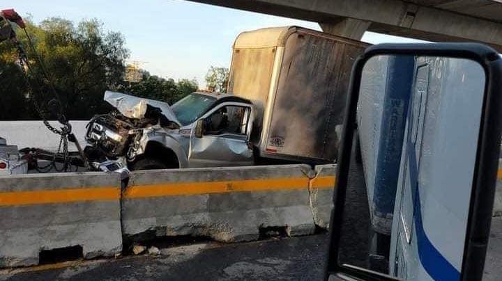 Caos en la México-Querétaro por accidente en cruce con Chamapa-Lechería