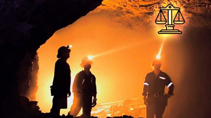 Puertas con cerrojo en la mina de Larrea