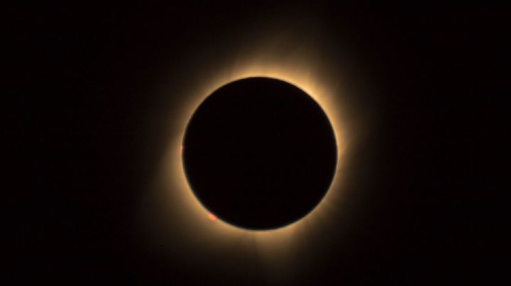 Los dos eclipses que debes de VER sí o sí en México: Estas son las fechas