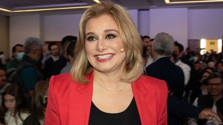 Llama gobernadora de Chihuahua a reciclar libros de texto, para no usar los de la 4T