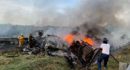 Se incendian tráileres tras choque en autopista de Acayucan, al sur de Veracruz