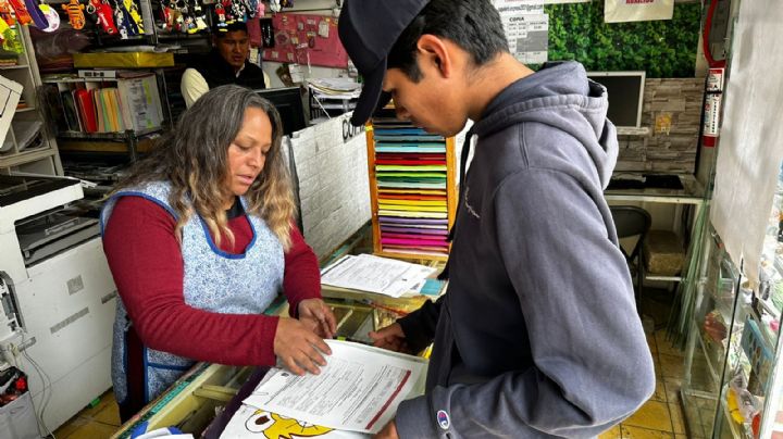 "Está todo carísimo"; lista de útiles escolares pone en aprietos a padres de familia