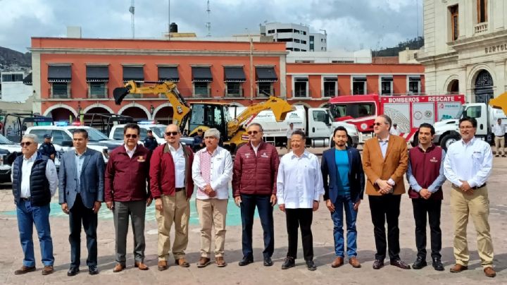 Pemex entrega recursos a Hidalgo para resarcir daños