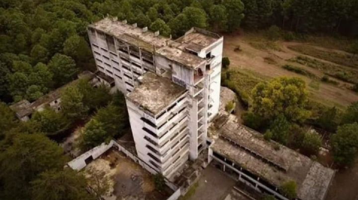 Esta es la Escuela Normal abandonada y "embrujada" de Perote, Veracruz