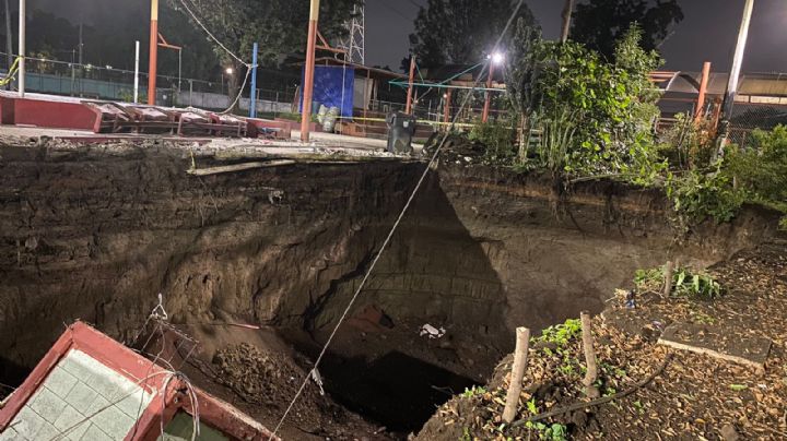 Las impresionantes imágenes del socavón en el Deportivo Gertrudis Sánchez, en la GAM